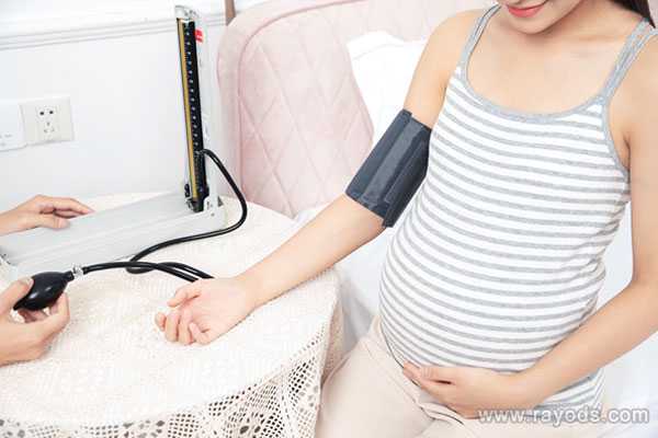 西安代孕在线咨询，为什么孕32周是个坎 孕32周到34周是危险期